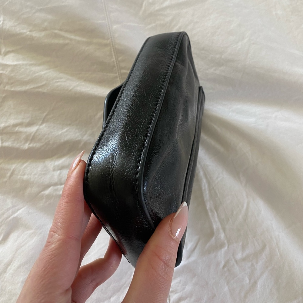 Tory Burch Robinson Black Leather Flap Crossbody Clutch Chain Strap - Excellent - Picture 9 of 13